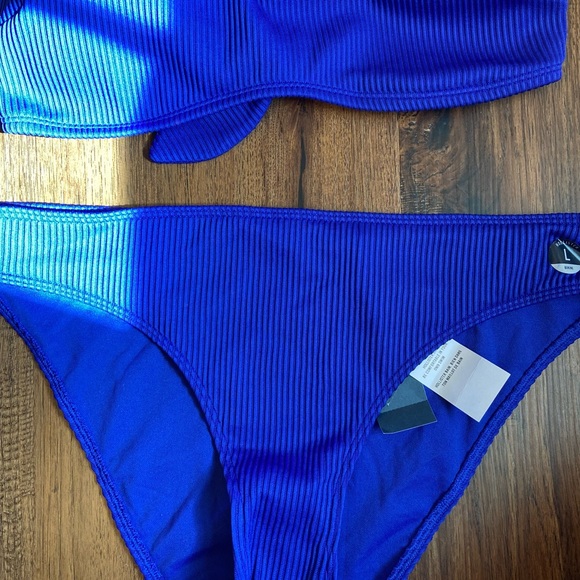 Hollister ribbed bikini set with tags - Picture 6 of 7